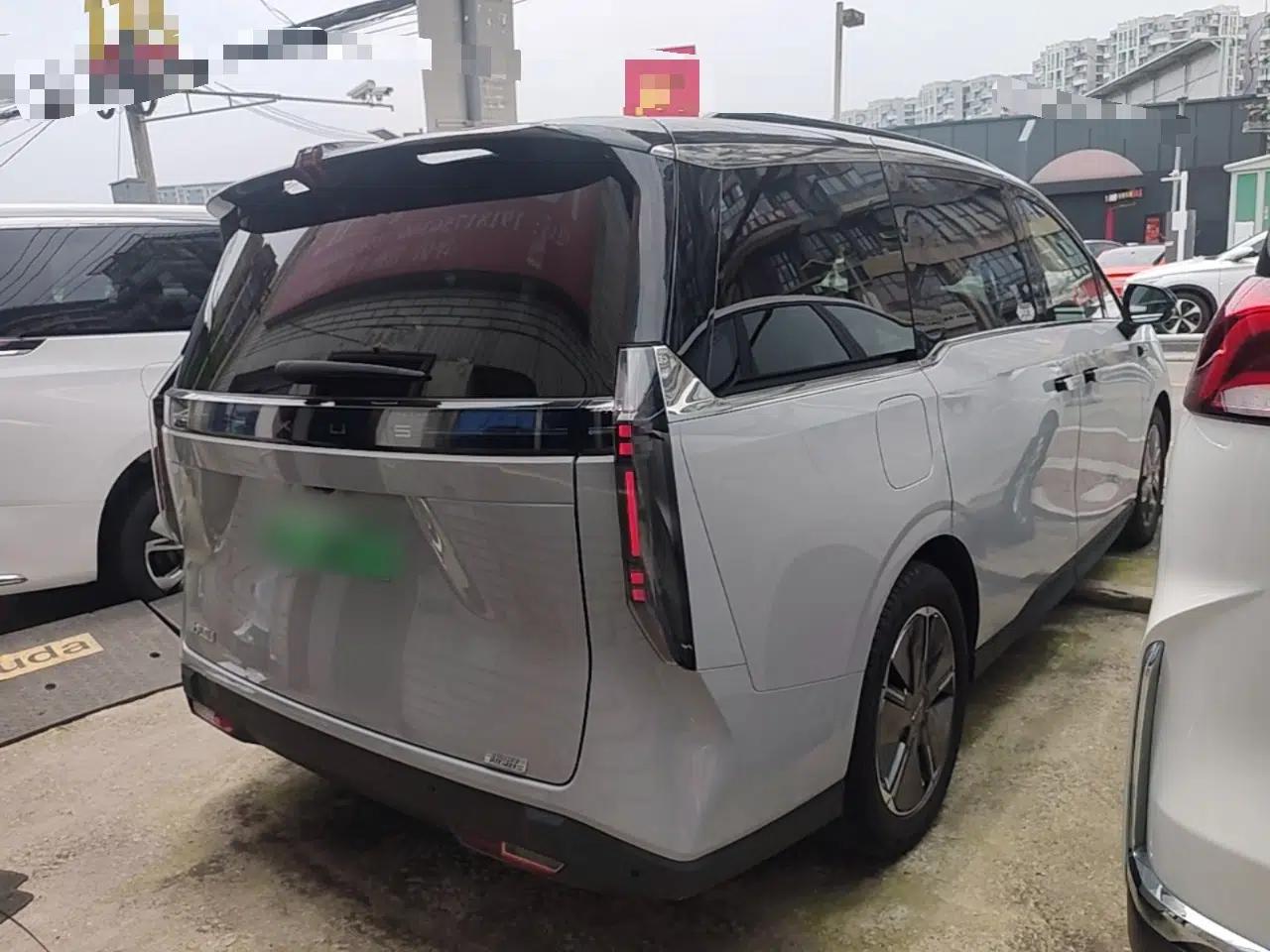 SAIC MAXUS Dajia 7 2024 Super Hybrid Ultra-Long Range Flagship Edition — миниатюра 6