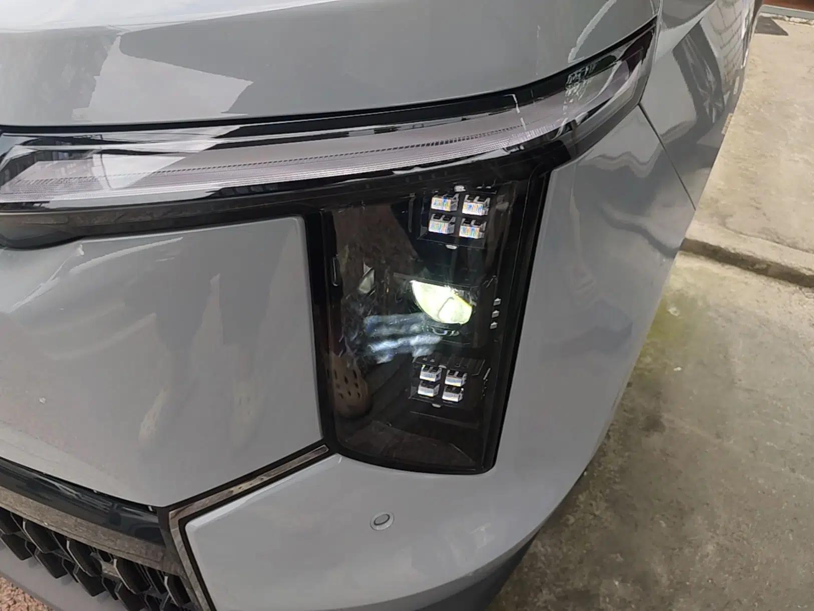 SAIC MAXUS Dajia 7 2024 Super Hybrid Ultra-Long Range Flagship Edition — миниатюра 8