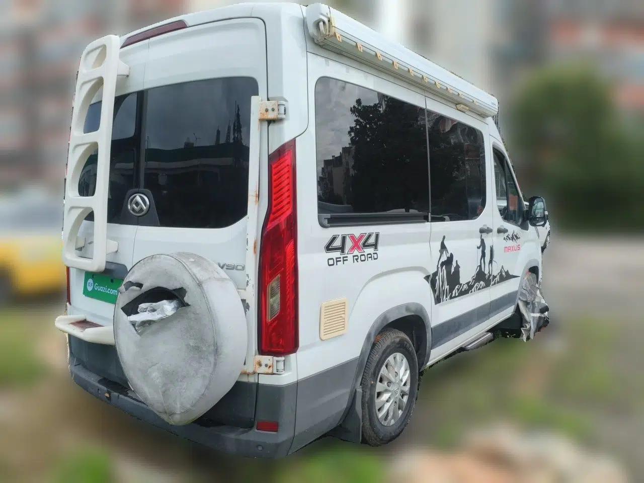SAIC MAXUS Xintu V90 2022 SAIC Maxus V90, 2.0-liter automatic, 5-seat diesel-powered compact motorhome — миниатюра 6