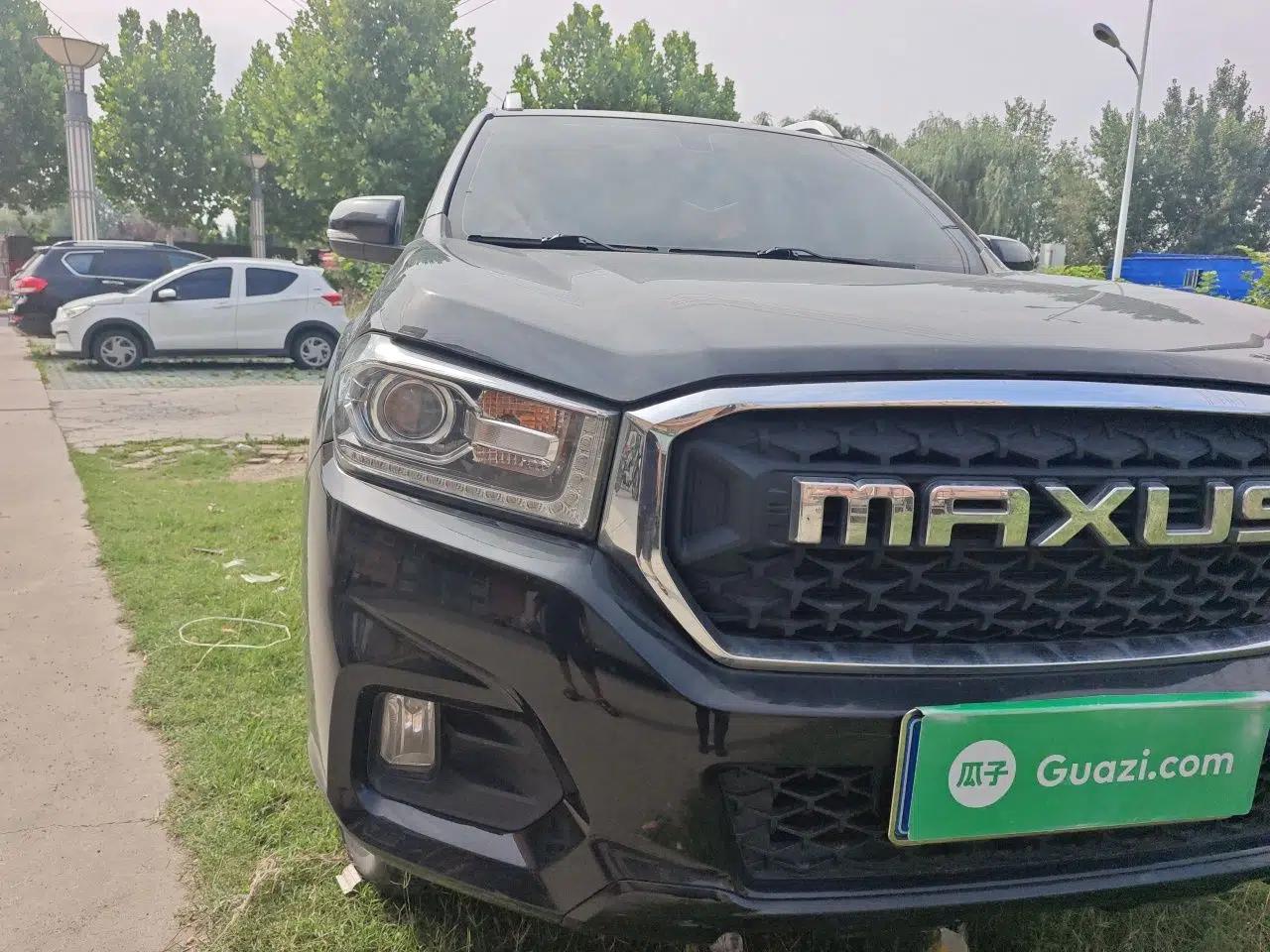 SAIC MAXUS T70 2021 2.0T Diesel Automatic Two-Wheel Drive Elite Version with Long Bed and High Ground Clearance — миниатюра 7