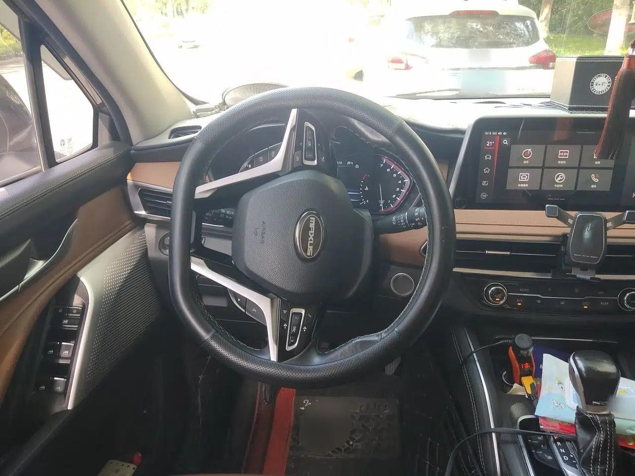 SAIC MAXUS D90 2017 2.0T Automatic All-Wheel Drive Sirius — миниатюра 10