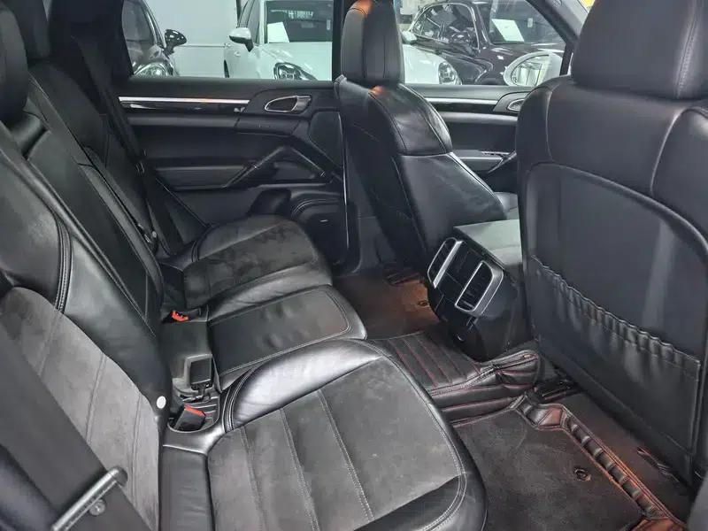 Cayenne 2016 Cayenne Platinum Edition 3.0T — миниатюра 13