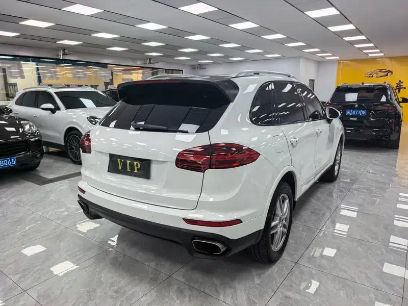Cayenne 2016 Cayenne Platinum Edition 3.0T — миниатюра 6