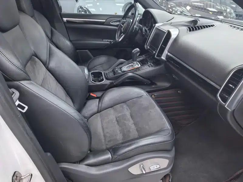 Cayenne 2016 Cayenne Platinum Edition 3.0T — миниатюра 9