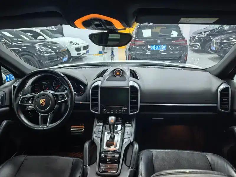 Cayenne 2016 Cayenne Platinum Edition 3.0T — миниатюра 10