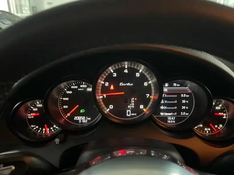 Cayenne 2015 Cayenne Turbo 4.8T — миниатюра 8