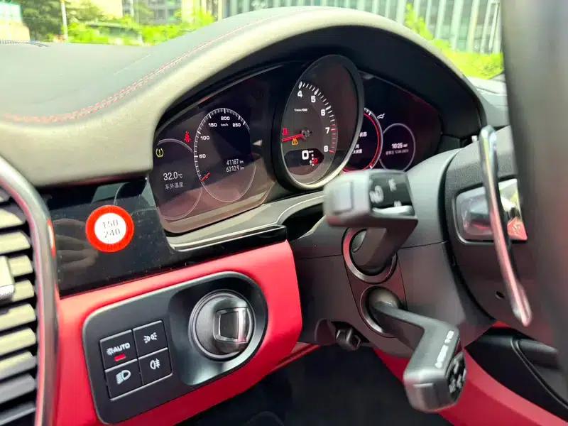 Cayenne Coupé 2019 Cayenne Coupé 3.0T — миниатюра 16