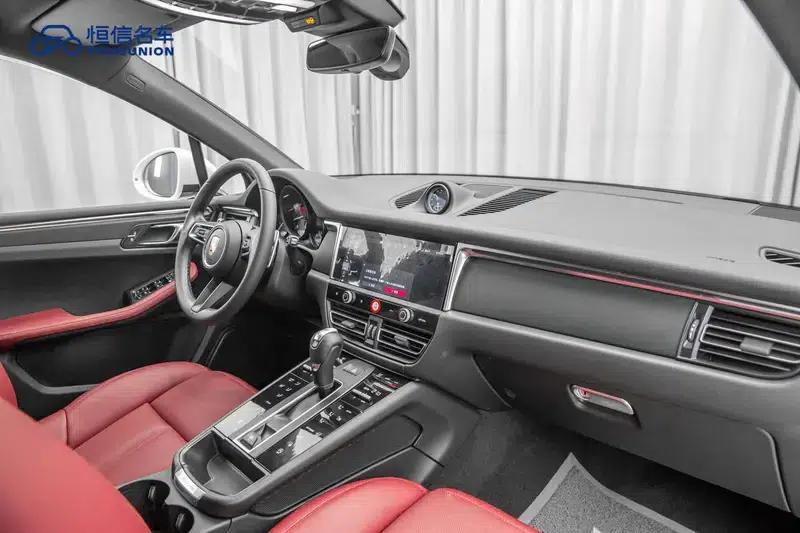2023 Macan 2.0T — миниатюра 19