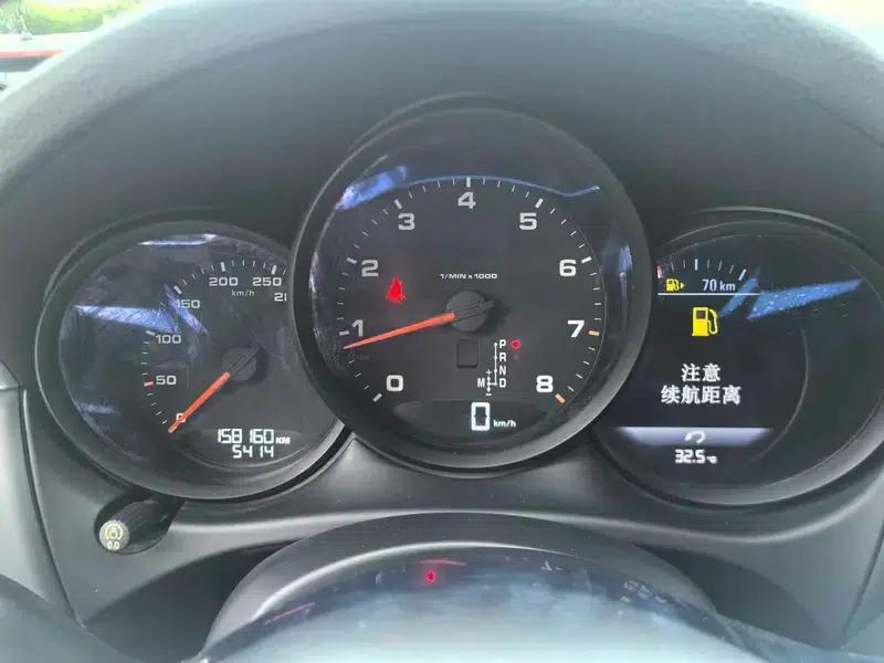 2017 Macan 2.0T — миниатюра 13