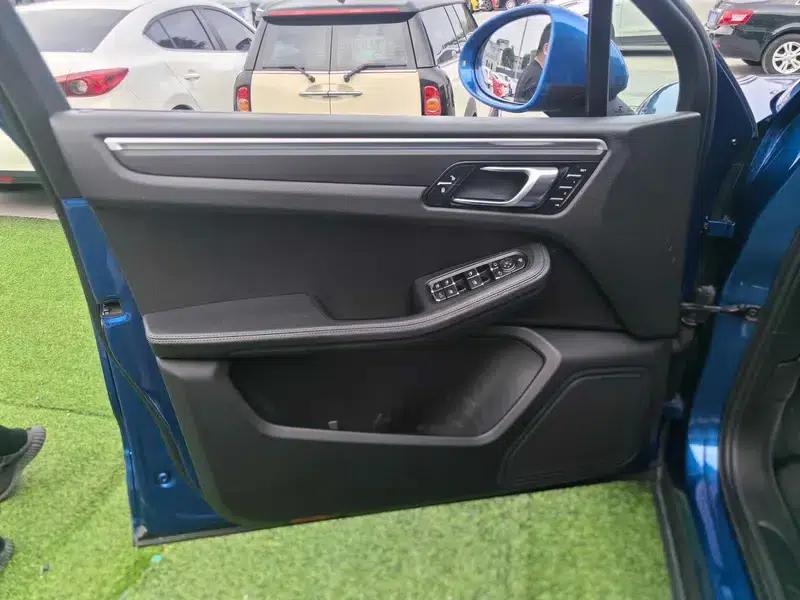 2017 Macan 2.0T — миниатюра 20