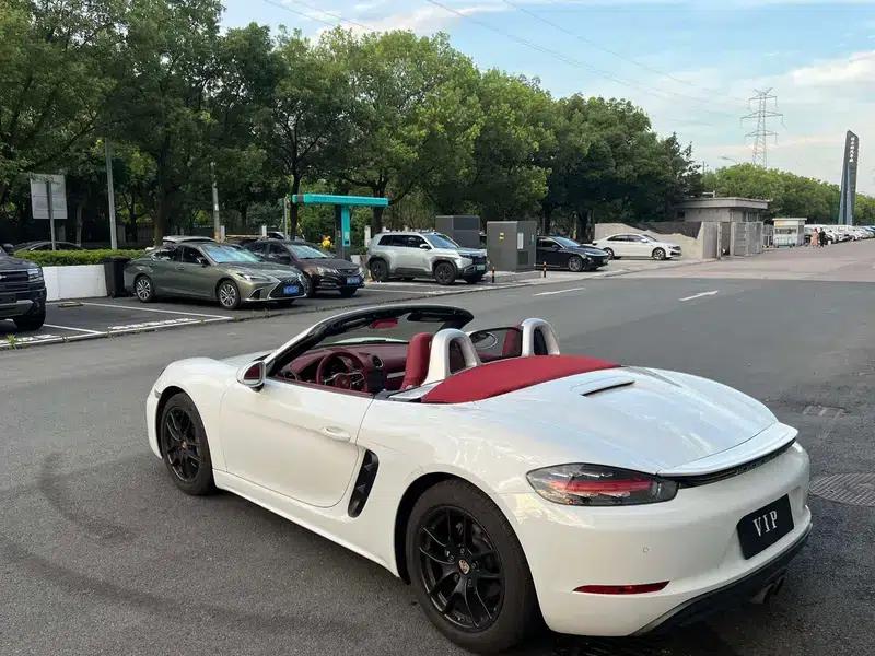 2018 Porsche 718 Boxster 2.0T — миниатюра 4