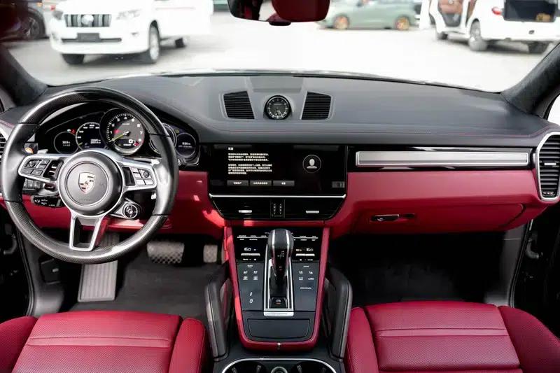 2023 Cayenne E-Hybrid 2.0T Platinum Edition — миниатюра 13