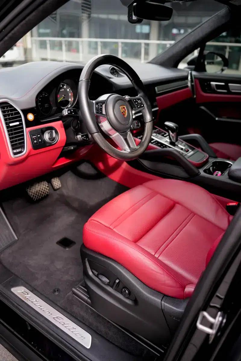2023 Cayenne E-Hybrid 2.0T Platinum Edition — миниатюра 18