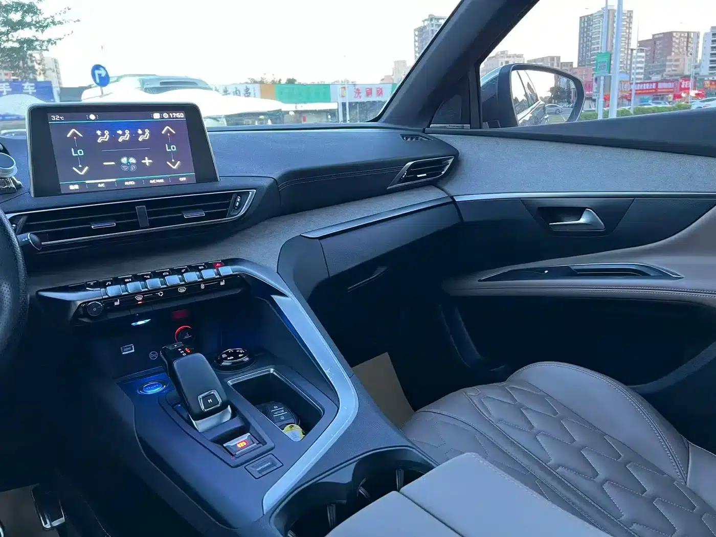 Peugeot 5008 2017 380THP 7-seater Luxury GT Edition — миниатюра 13