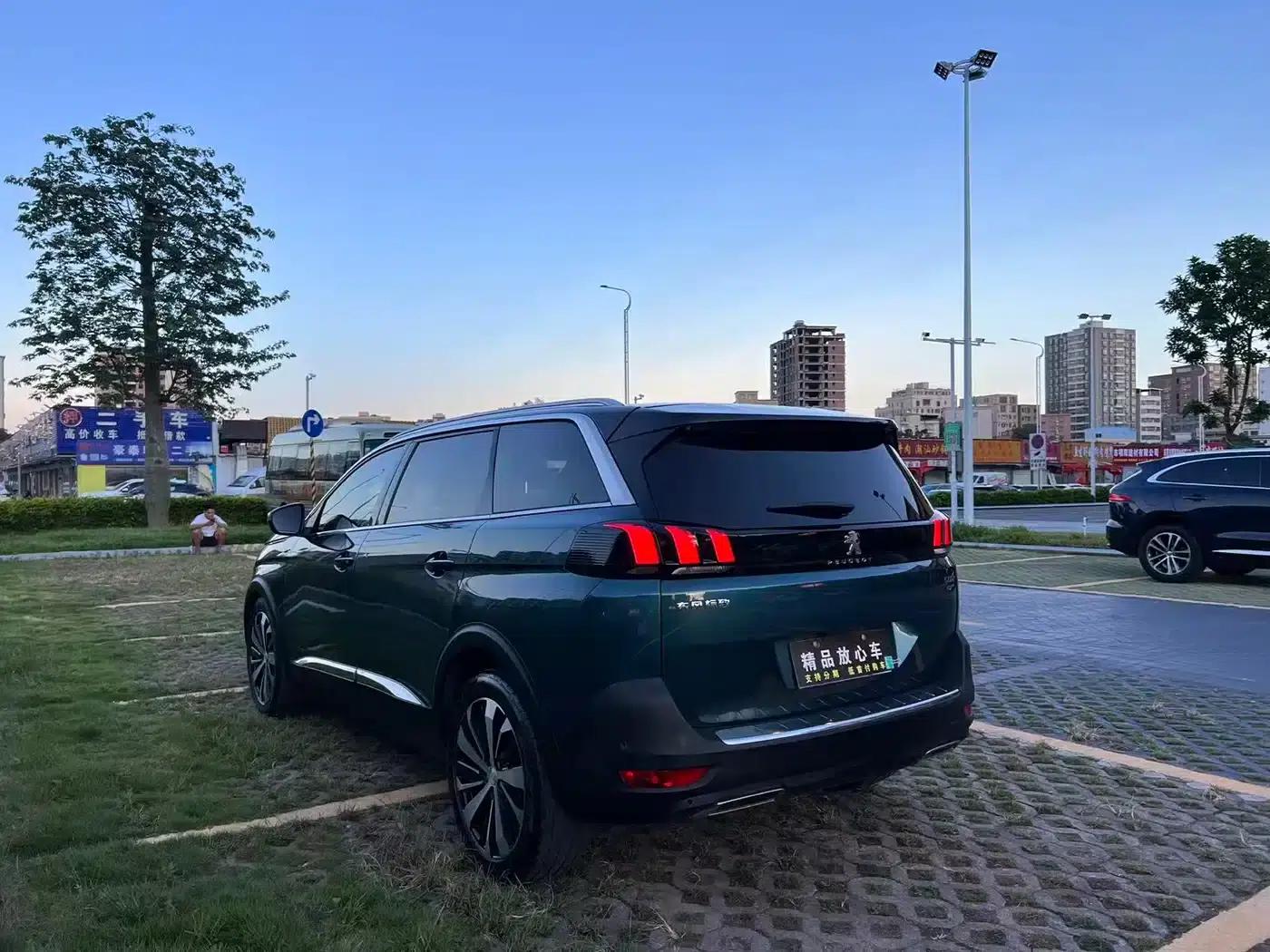 Peugeot 5008 2017 380THP 7-seater Luxury GT Edition — миниатюра 4