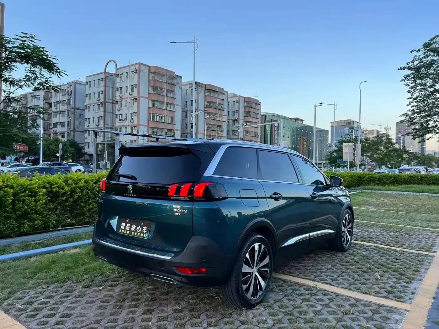 Peugeot 5008 2017 380THP 7-seater Luxury GT Edition — миниатюра 6