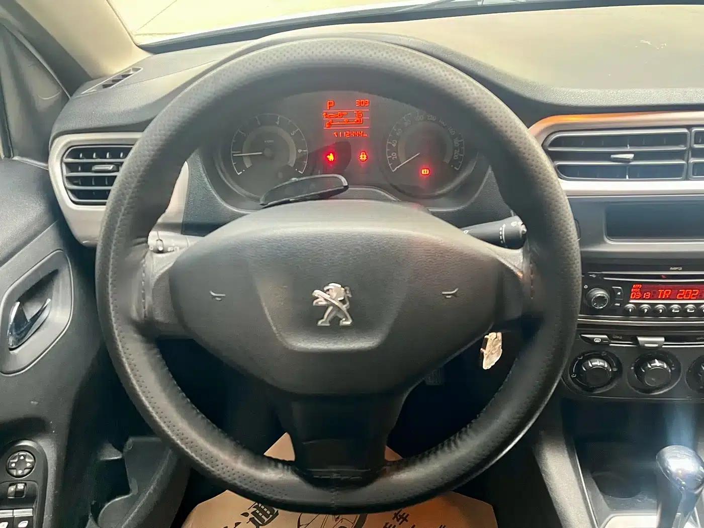 Peugeot 301 2014 1.6L Automatic Comfort Edition — миниатюра 11