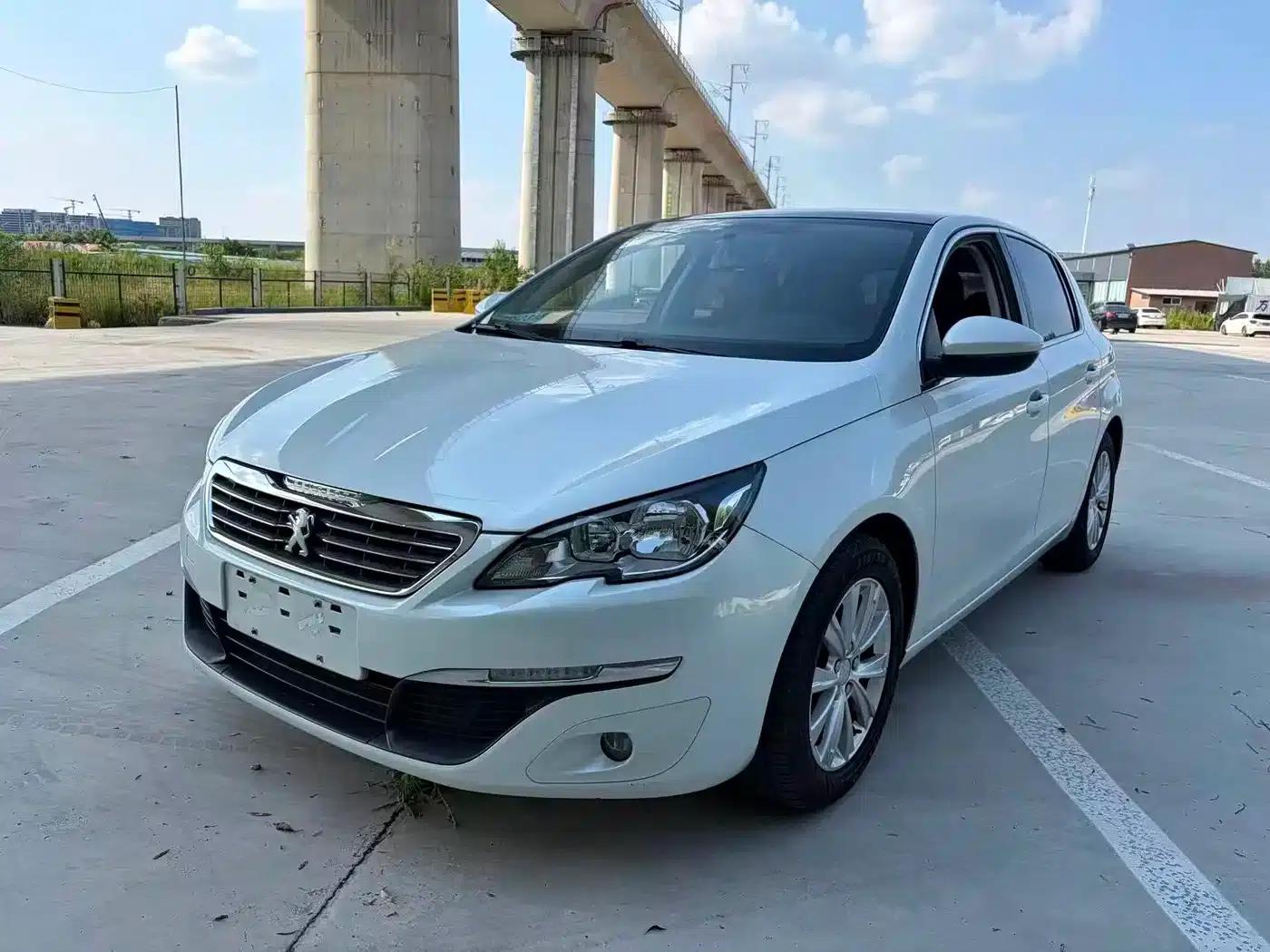 Peugeot 308S 2015 1.2T Automatic Sporty Edition — миниатюра 1