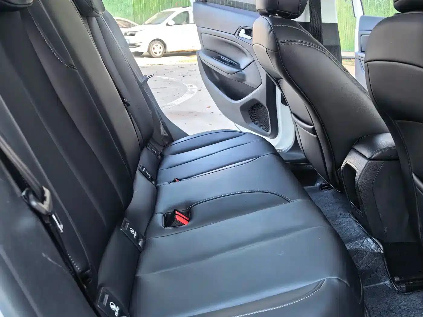 Peugeot 308S 2015 1.2T Automatic Sporty Edition — миниатюра 16