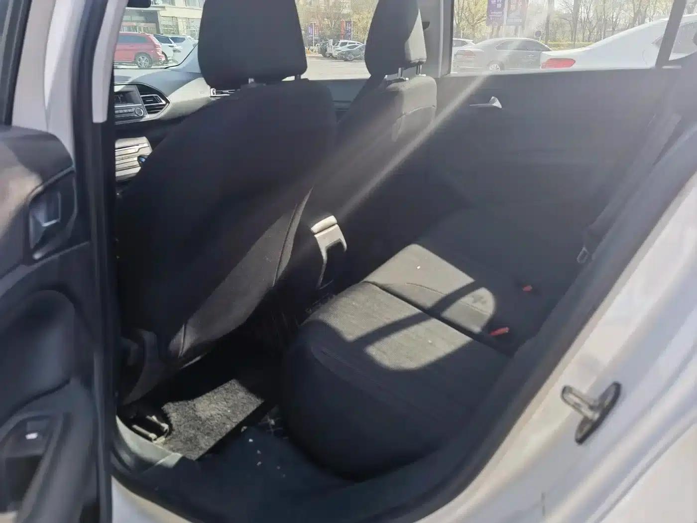 Peugeot 308S 2015 1.2T Automatic Premium Edition — миниатюра 8