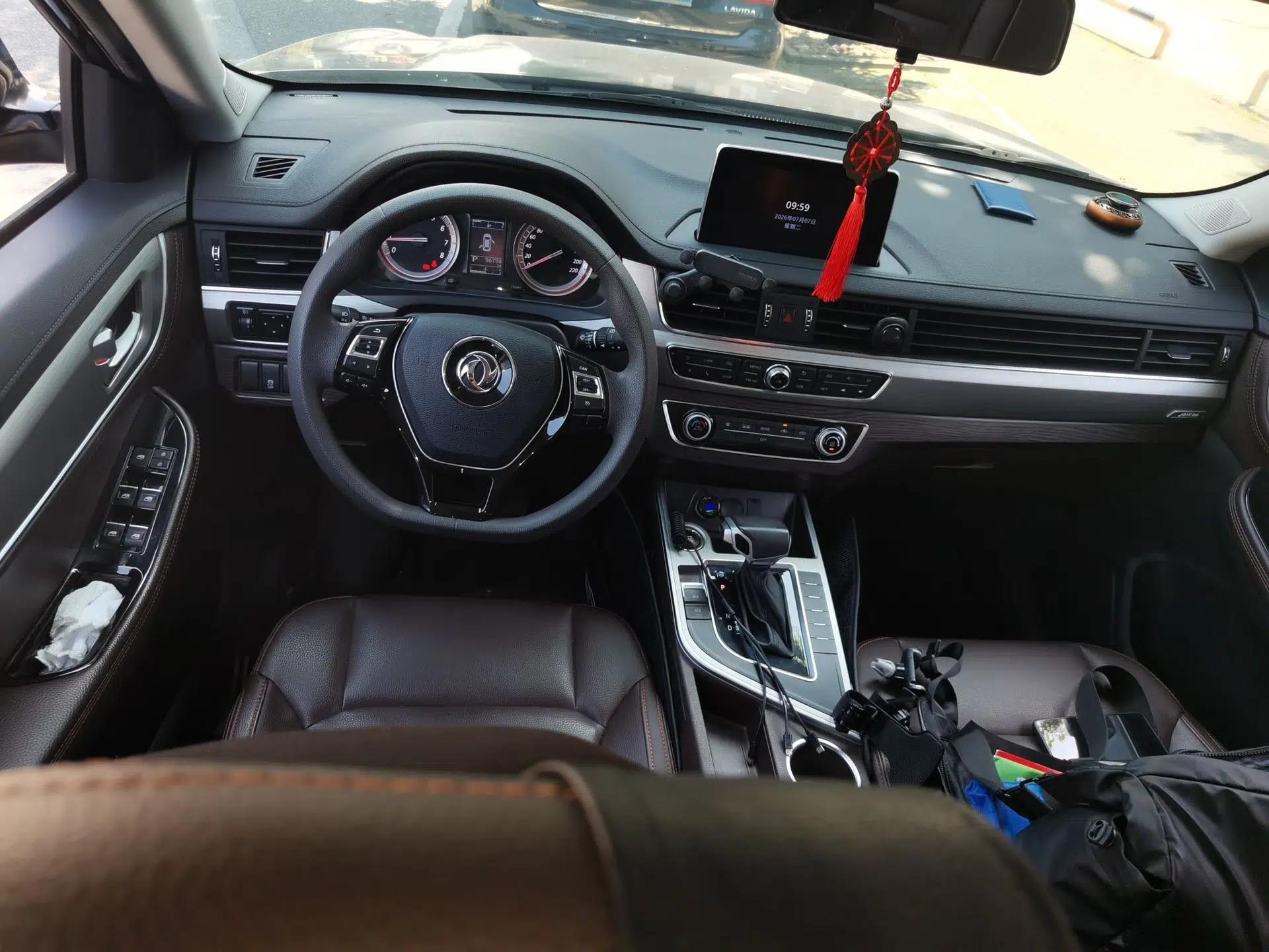 FORTHING Joyear X5 2017 Jingxiang Series 1.5T CVT Luxury Model — миниатюра 6