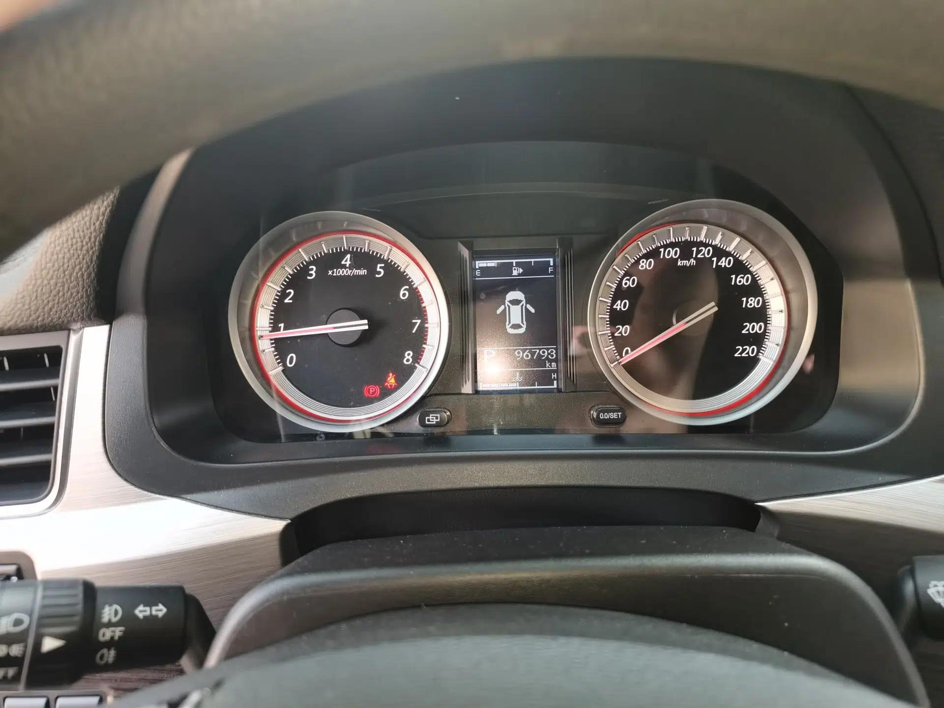 FORTHING Joyear X5 2017 Jingxiang Series 1.5T CVT Luxury Model — миниатюра 8