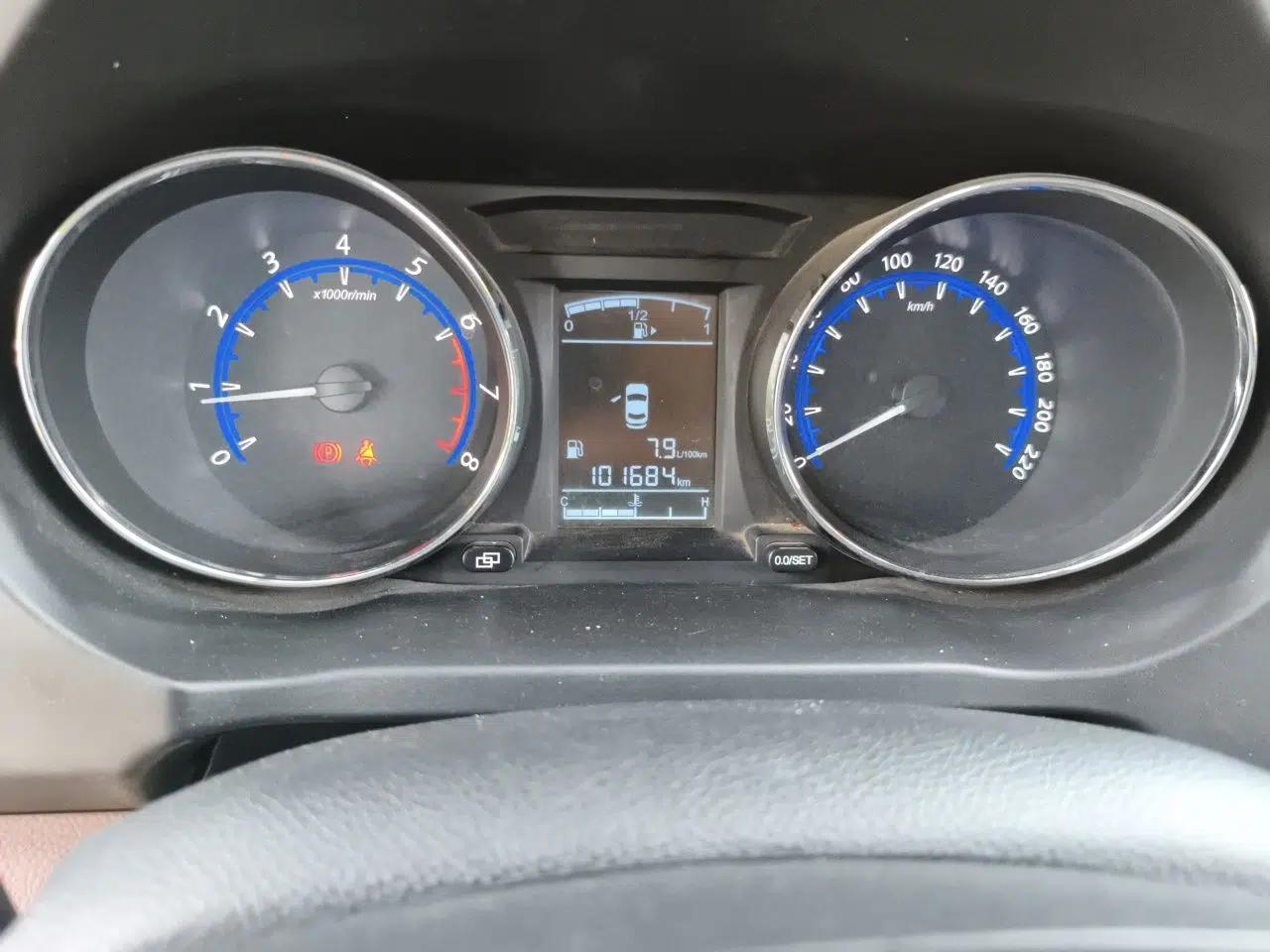 FORTHING SX6 2016 1.6L Manual Luxury Model — миниатюра 12