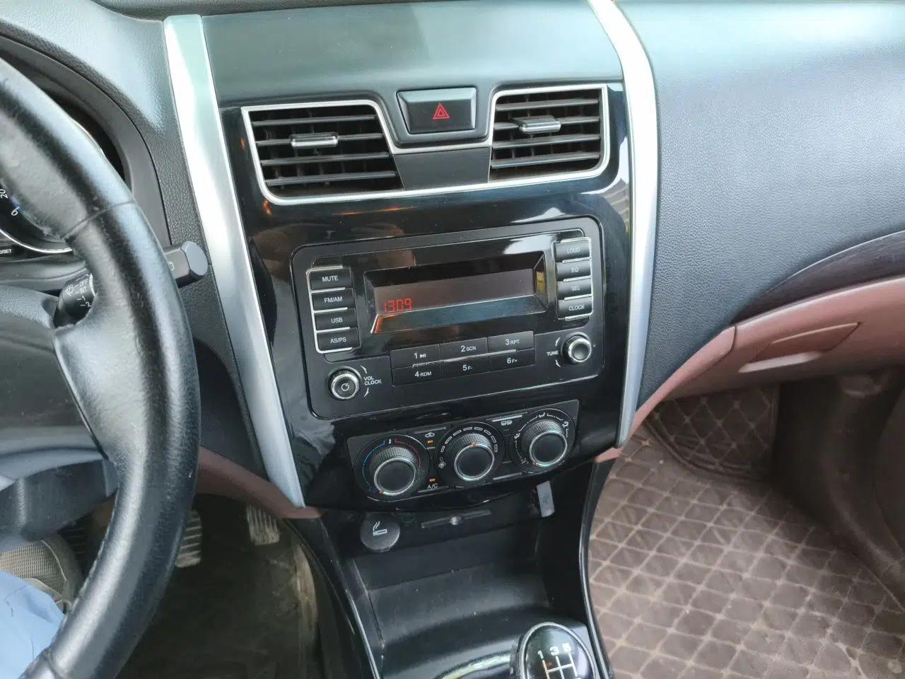 FORTHING SX6 2016 1.6L Manual Luxury Model — миниатюра 13