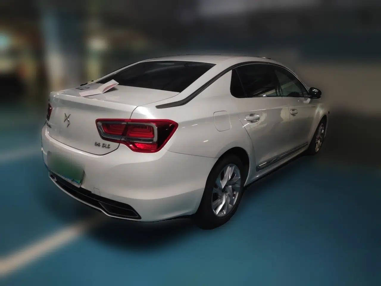 DS 5LS 2014 1.8L Elegant Edition VTi140 — миниатюра 6