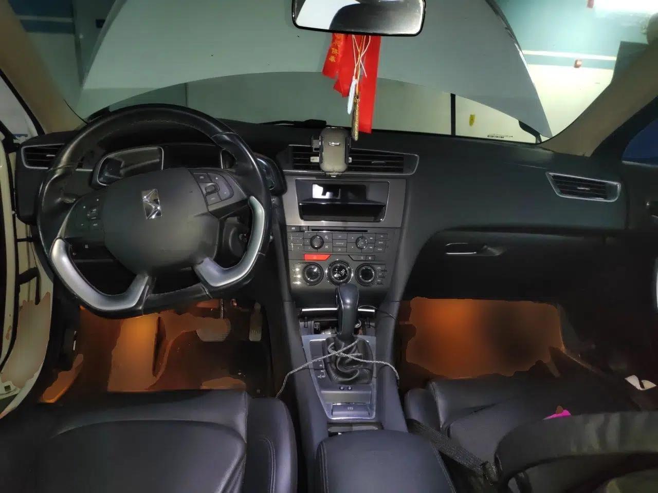 DS 5LS 2014 1.8L Elegant Edition VTi140 — миниатюра 9