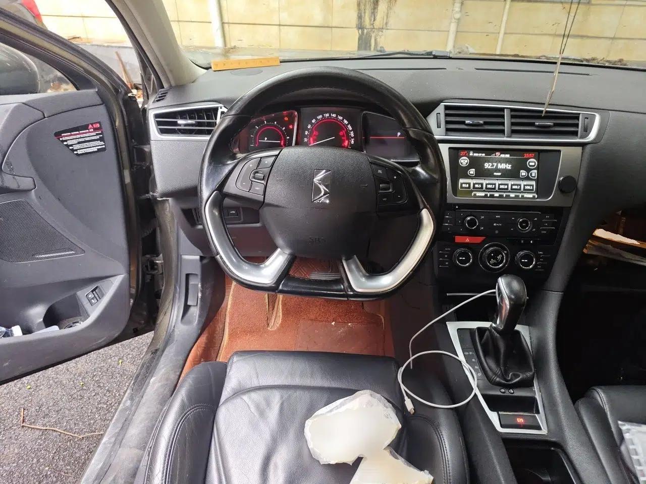 DS 5LS 2014 1.6T Luxury Edition THP160 — миниатюра 10