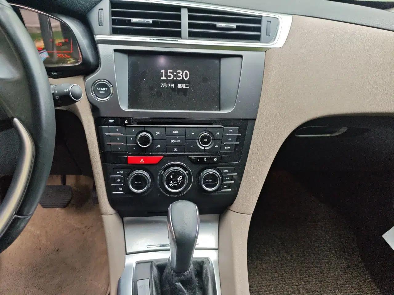 DS 6 2016 1.6T Luxury Edition THP160 — миниатюра 13
