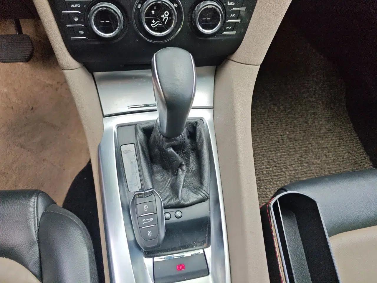 DS 6 2016 1.6T Luxury Edition THP160 — миниатюра 14