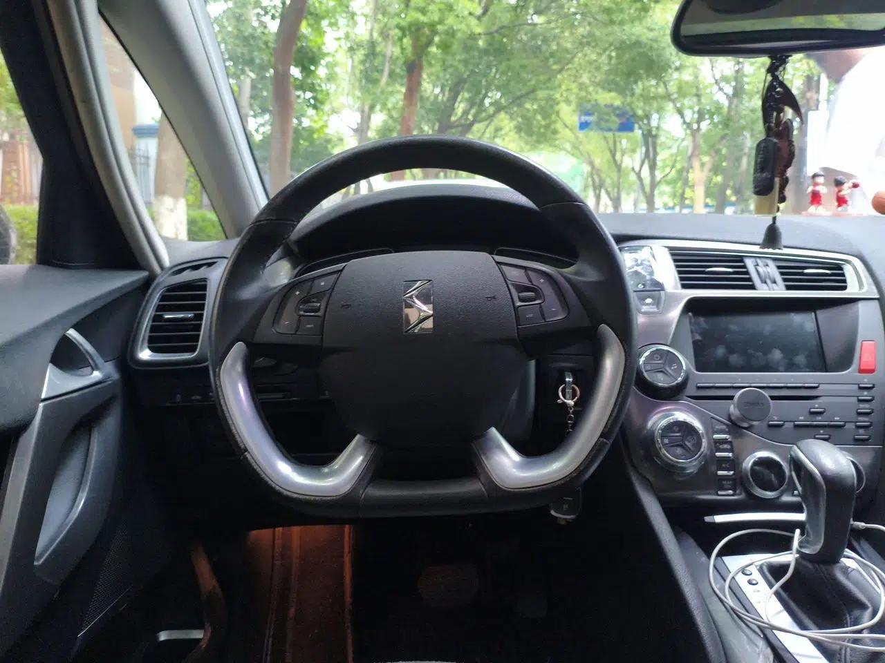 DS 5 2015 1.6T Elegant Edition THP160 — миниатюра 10
