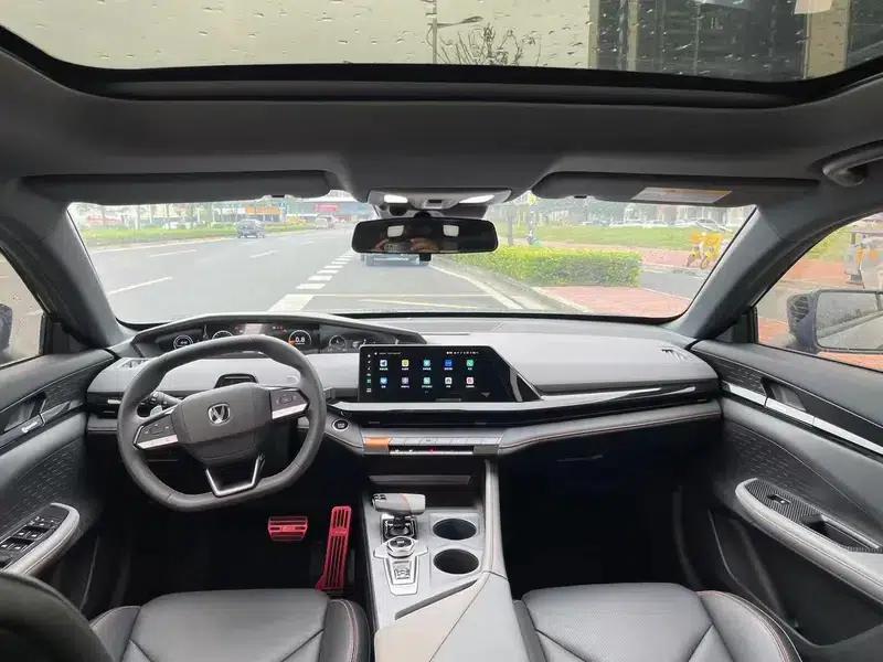 Changan UNI-V 2022 1.5T Premium Edition — миниатюра 7