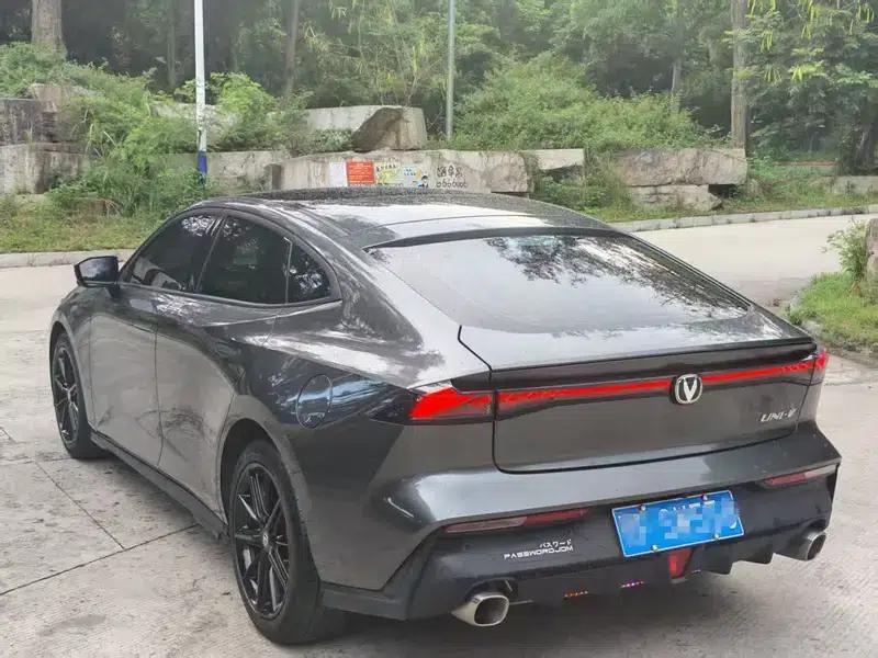 Changan UNI-V 2022 1.5T Sport Edition — миниатюра 4