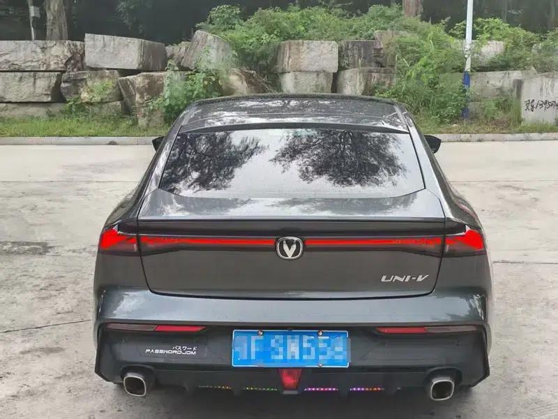 Changan UNI-V 2022 1.5T Sport Edition — миниатюра 5