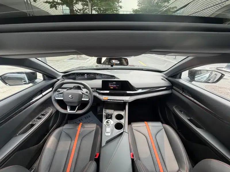 Changan UNI-V 2024 1.5T Premium Edition — миниатюра 12