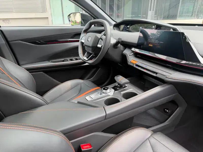 Changan UNI-V 2024 1.5T Premium Edition — миниатюра 20