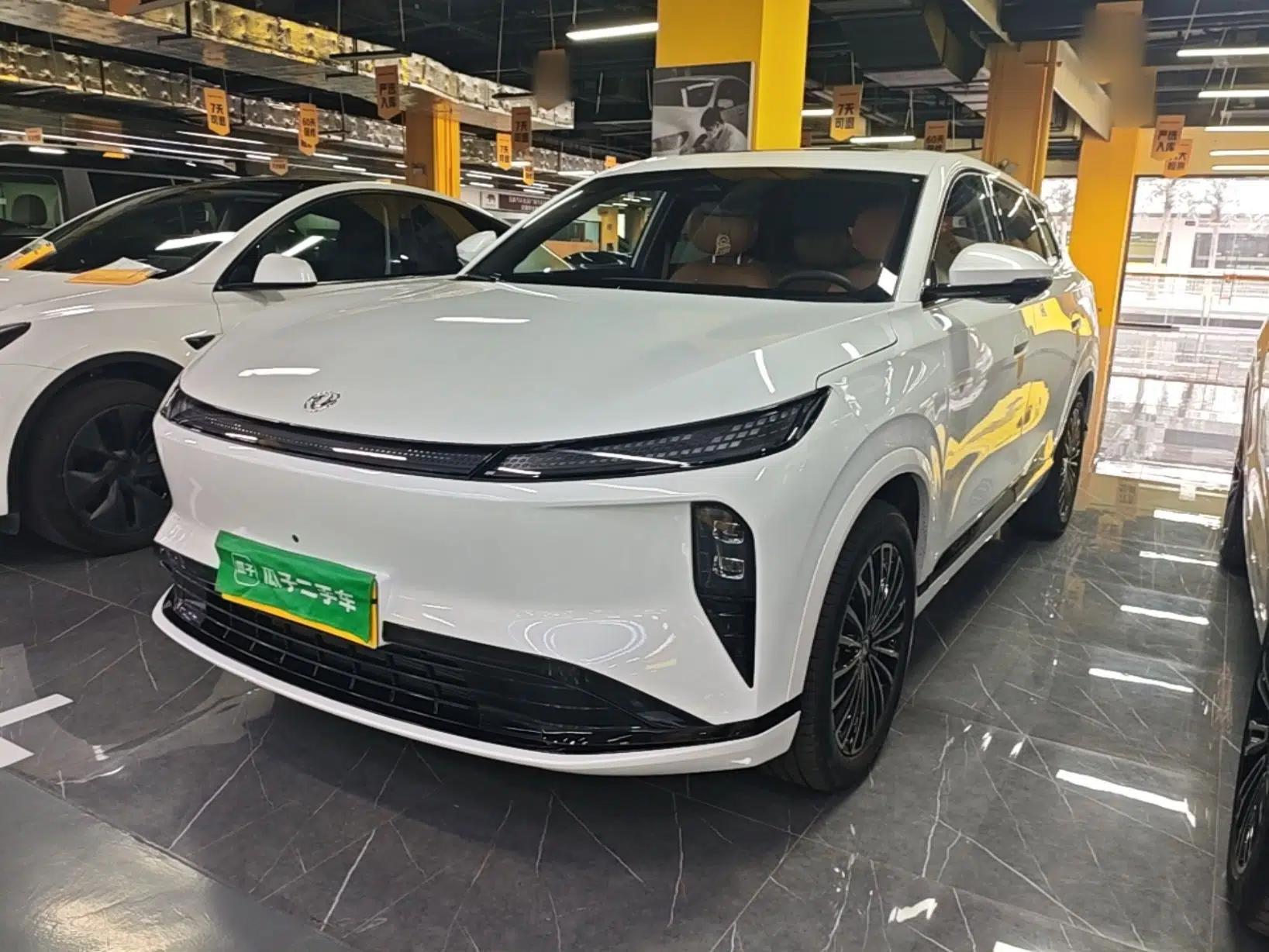 Dongfeng Aeolus L8 2025 Model 185KM Dream Edition — миниатюра 1