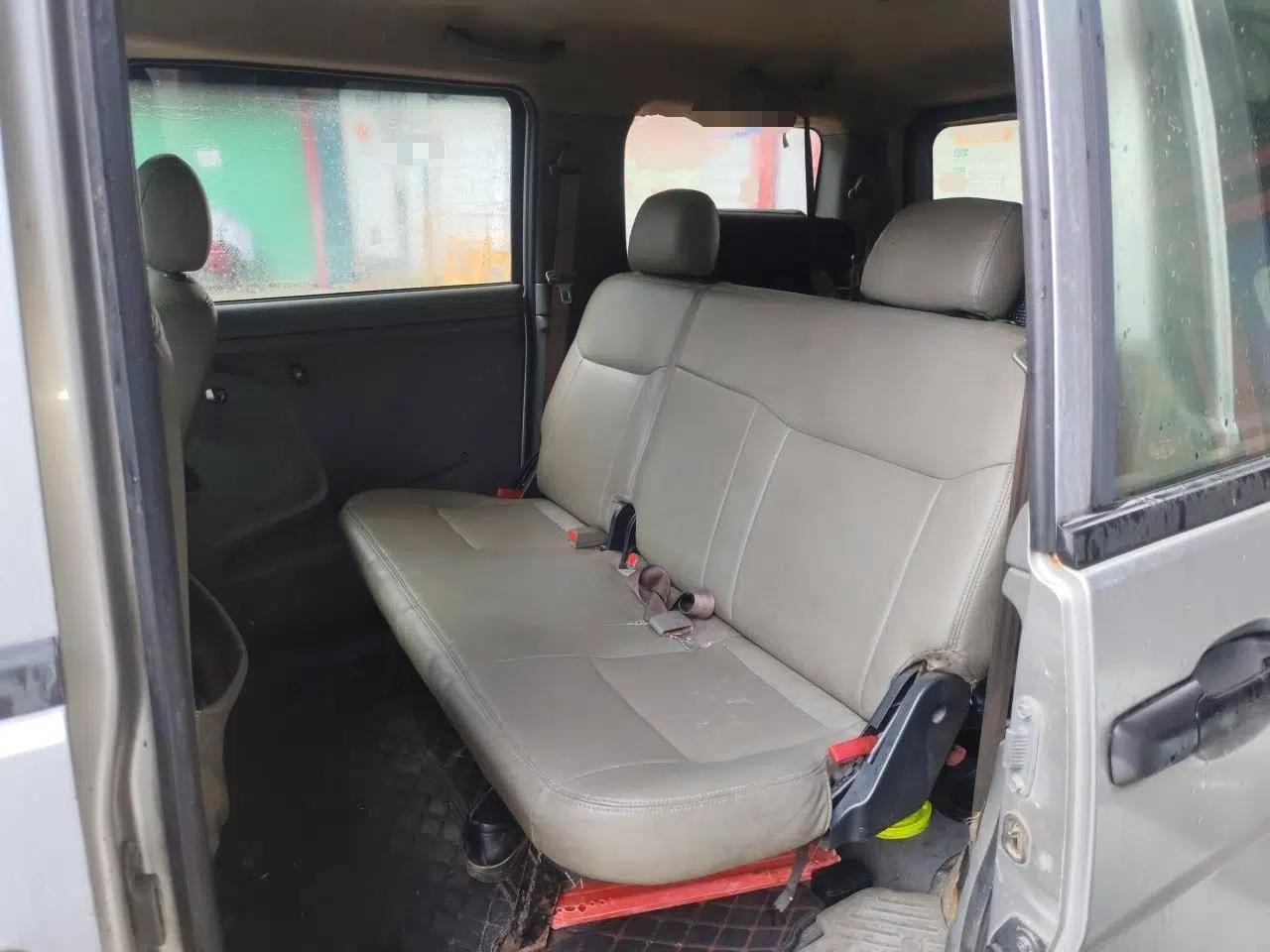 Dongfeng Shuaike 2013 Revised Version 1.5L Manual Comfort Trim 7 Seats China IV Standard — миниатюра 17