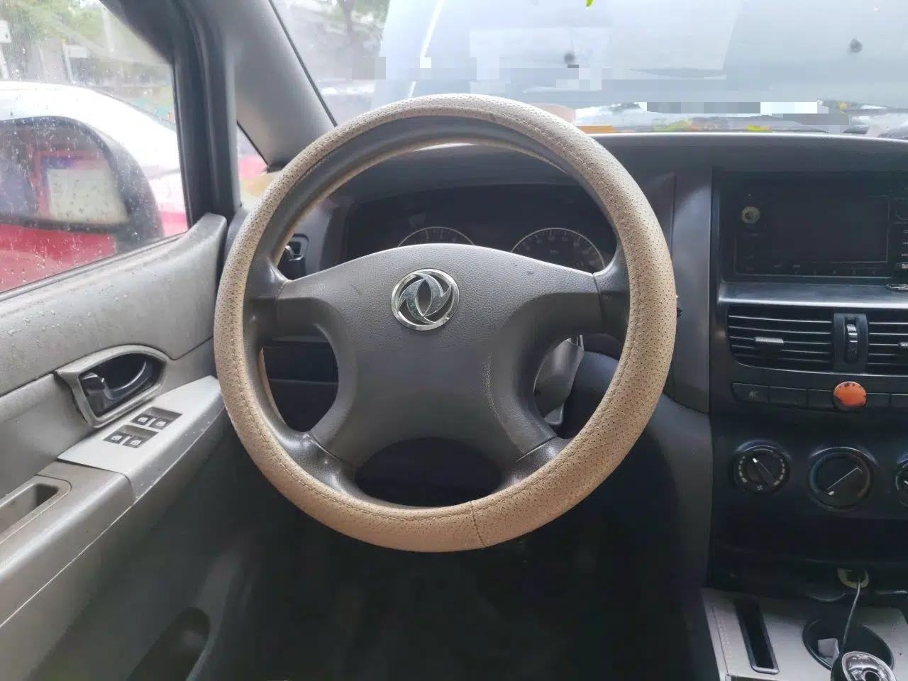 Dongfeng Shuaike 2013 Revised Version 1.5L Manual Comfort Trim 7 Seats China IV Standard — миниатюра 10