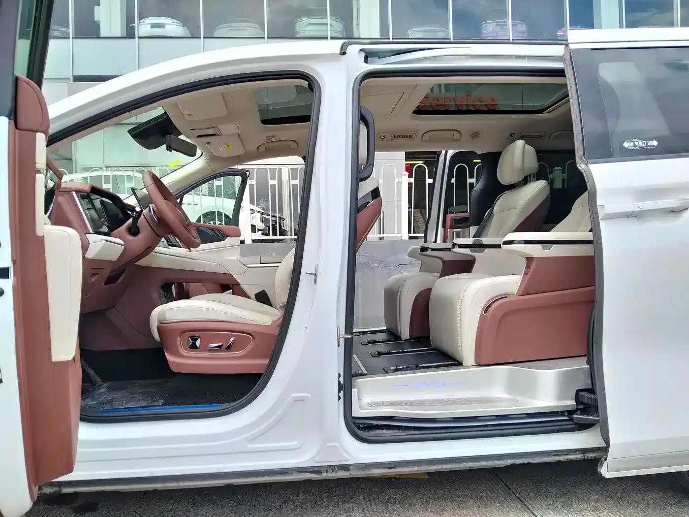Summer 2025 DM-i 1.5T 180km Excellent Edition — миниатюра 19