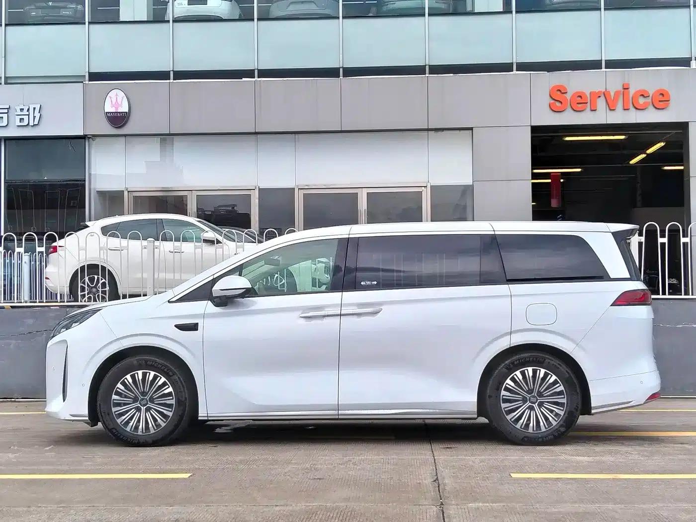 Summer 2025 DM-i 1.5T 180km Excellent Edition — миниатюра 4