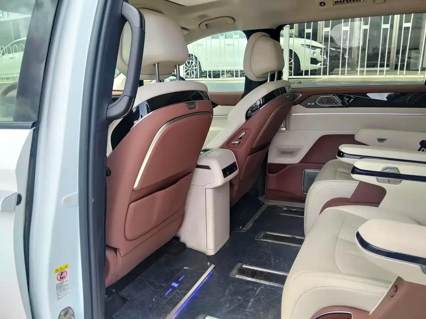 Summer 2025 DM-i 1.5T 180km Excellent Edition — миниатюра 10