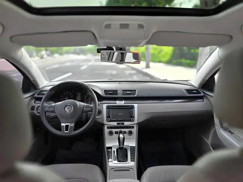 2013 Volkswagen Passat 2.0TSI Premium — миниатюра 12