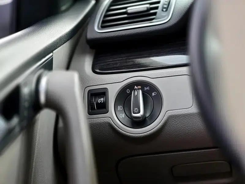 2013 Volkswagen Passat 2.0TSI Premium — миниатюра 14