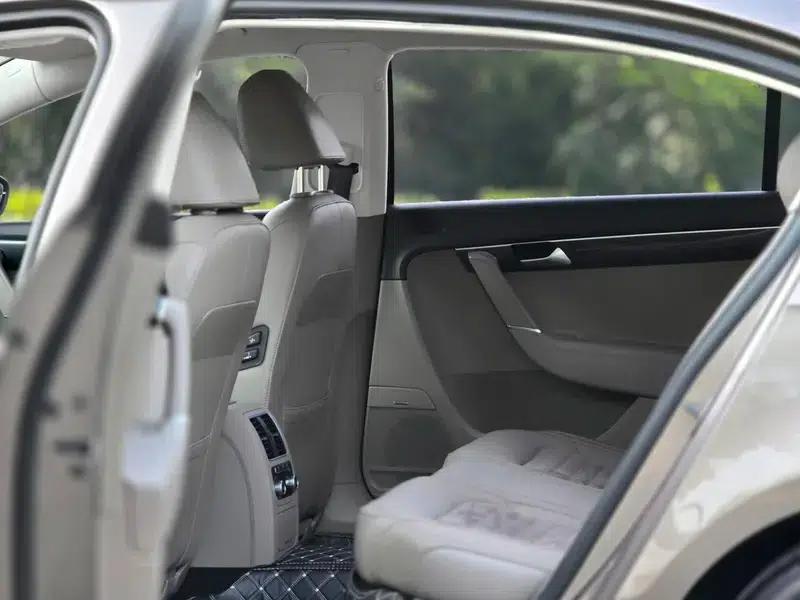 2013 Volkswagen Passat 2.0TSI Premium — миниатюра 18