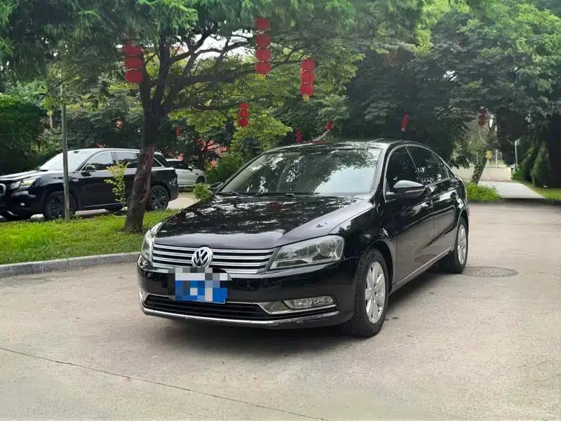 2012 Volkswagen Passat Facelift 1.8TSI Comfort Model — миниатюра 1