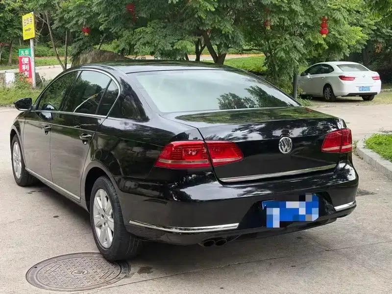 2012 Volkswagen Passat Facelift 1.8TSI Comfort Model — миниатюра 4